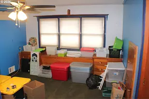 212 Park St, Riddle, OR 97469 - Photo 21