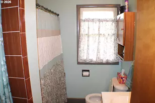 212 Park St, Riddle, OR 97469 - Photo 19