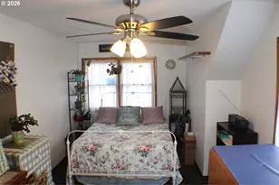 212 Park St, Riddle, OR 97469 - Photo 19