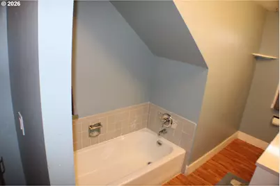 212 Park St, Riddle, OR 97469 - Photo 25