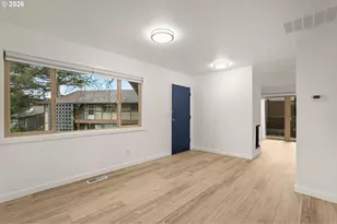 3046 SW Florida Ct, Portland, OR 97219 - Photo 5