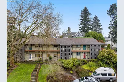3046 SW Florida Ct #B, Portland, OR 97219 - Photo 1