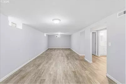 7910 N McKenna Ave, Portland, OR 97203 - Photo 23