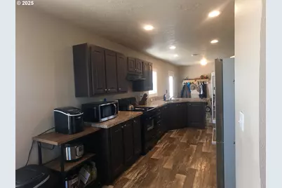 10500 SW Graham Rd, Culver, OR 97734 - Photo 17