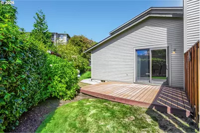 16615 NE Halsey St, Portland, OR 97230 - Photo 25