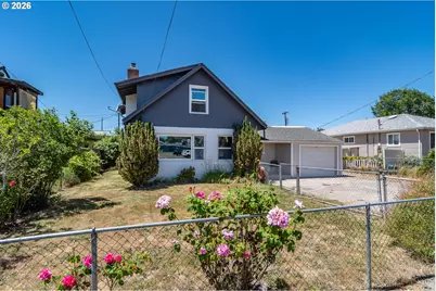 54 NW Rose St, Winston, OR 97496 - Photo 3