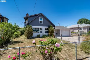 54 NW Rose St, Winston, OR 97496 - Photo 3