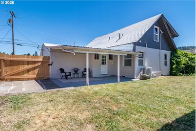 54 NW Rose St, Winston, OR 97496 - Photo 39