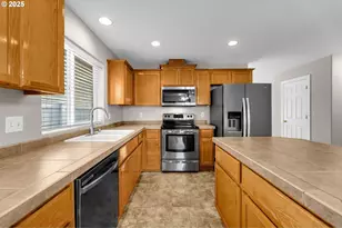 2210 NW 7th St, Battle Ground, WA 98604 - Photo 11