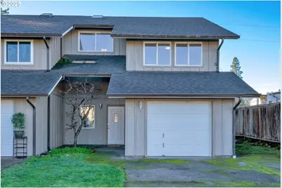 76330 Rainbow St, Oakridge, OR 97463 - Photo 1