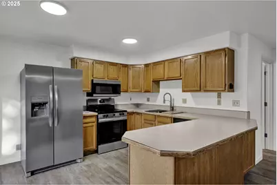 76330 Rainbow St, Oakridge, OR 97463 - Photo 13