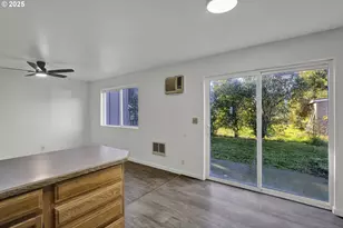 76330 Rainbow St, Oakridge, OR 97463 - Photo 15