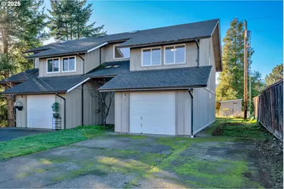 76330 Rainbow St, Oakridge, OR 97463 - Photo 3