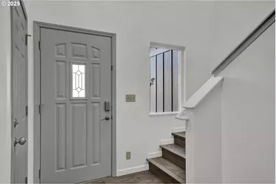 76330 Rainbow St, Oakridge, OR 97463 - Photo 5