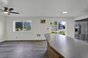 76330 Rainbow St, Oakridge, OR 97463 - Photo 9