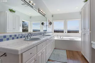 6404 NW Dogwood Dr, Vancouver, WA 98663 - Photo 17