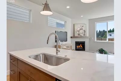 13904 SW 175th Ave, Tigard, OR 97140 - Photo 5