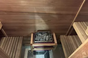 13540 NE Sacramento St, Portland, OR 97230 - Photo 9