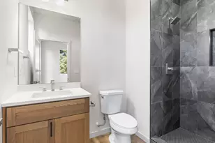 5870 N Missouri Ave, Portland, OR 97217 - Photo 31