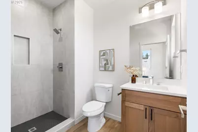 5870 N Missouri Ave, Portland, OR 97217 - Photo 11