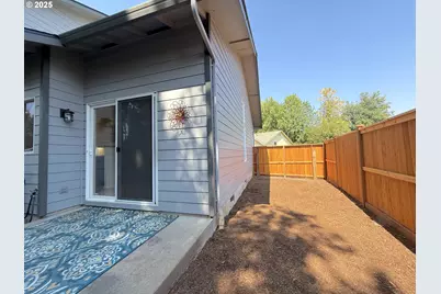 3933 Dorchester Ln, Eugene, OR 97404 - Photo 31
