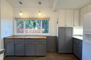 3933 Dorchester Ln, Eugene, OR 97404 - Photo 15