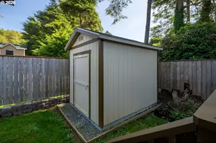 1045 NE 13th Ave, Rockaway Beach, OR 97136 - Photo 29