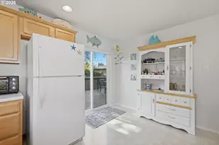 1045 NE 13th Ave, Rockaway Beach, OR 97136 - Photo 11