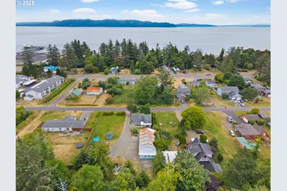 472 7th Ave, Hammond, OR 97121 - Photo 31