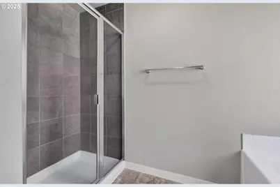 1375 Lorien Ln, Eugene, OR 97404 - Photo 35