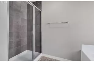 1375 Lorien Ln, Eugene, OR 97404 - Photo 35