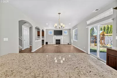 1375 Lorien Ln, Eugene, OR 97404 - Photo 11