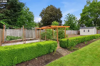 801 SE 37th Ave, Hillsboro, OR 97123 - Photo 37