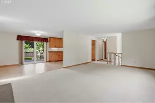 801 SE 37th Ave, Hillsboro, OR 97123 - Photo 9