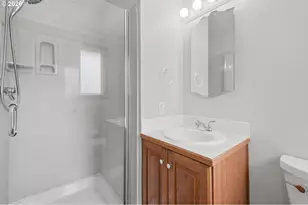 801 SE 37th Ave, Hillsboro, OR 97123 - Photo 21