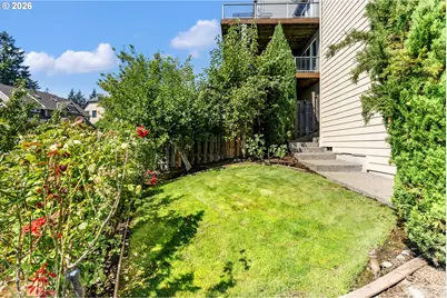 2633 NW Holloway Dr, Portland, OR 97229 - Photo 37