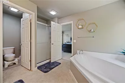 5653 SW Lee St, Tualatin, OR 97062 - Photo 27
