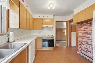 3016 W 10th St, The Dalles, OR 97058 - Photo 15