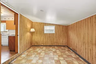 3016 W 10th St, The Dalles, OR 97058 - Photo 11