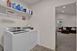 789 S 52nd Pl, Springfield, OR 97478 - Photo 35