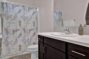 789 S 52nd Pl, Springfield, OR 97478 - Photo 33