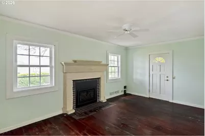 1827 SW Dewitt St, Portland, OR 97239 - Photo 5