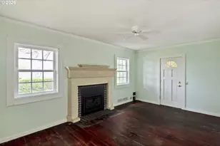 1827 SW Dewitt St, Portland, OR 97239 - Photo 5