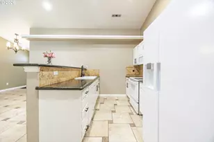 6876 Simeon Dr, Springfield, OR 97478 - Photo 19