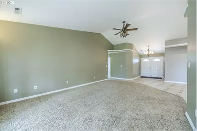 6876 Simeon Dr, Springfield, OR 97478 - Photo 11