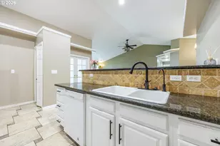 6876 Simeon Dr, Springfield, OR 97478 - Photo 21