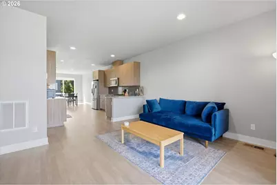 12418 SW 171st Ter, Beaverton, OR 97007 - Photo 11