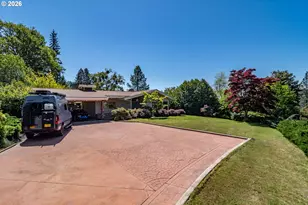 541 SE Terrace Dr, Roseburg, OR 97470 - Photo 3