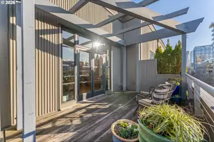 408 NW 12th Ave, Portland, OR 97209 - Photo 19