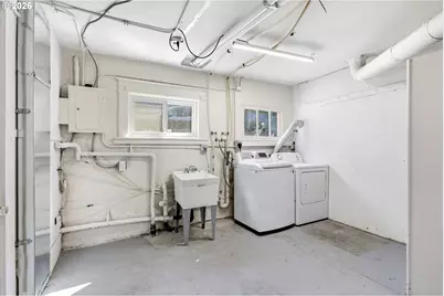 6402 SE 89th Ave, Portland, OR 97266 - Photo 23